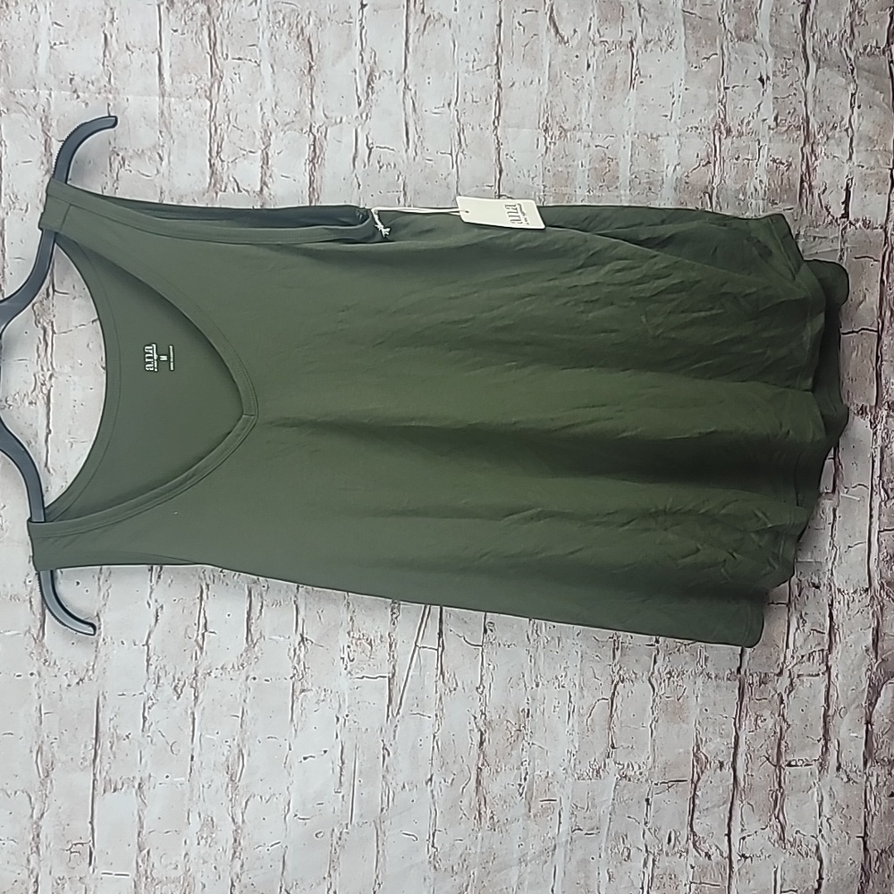 A.n.a green tank top women's medium nwt new
